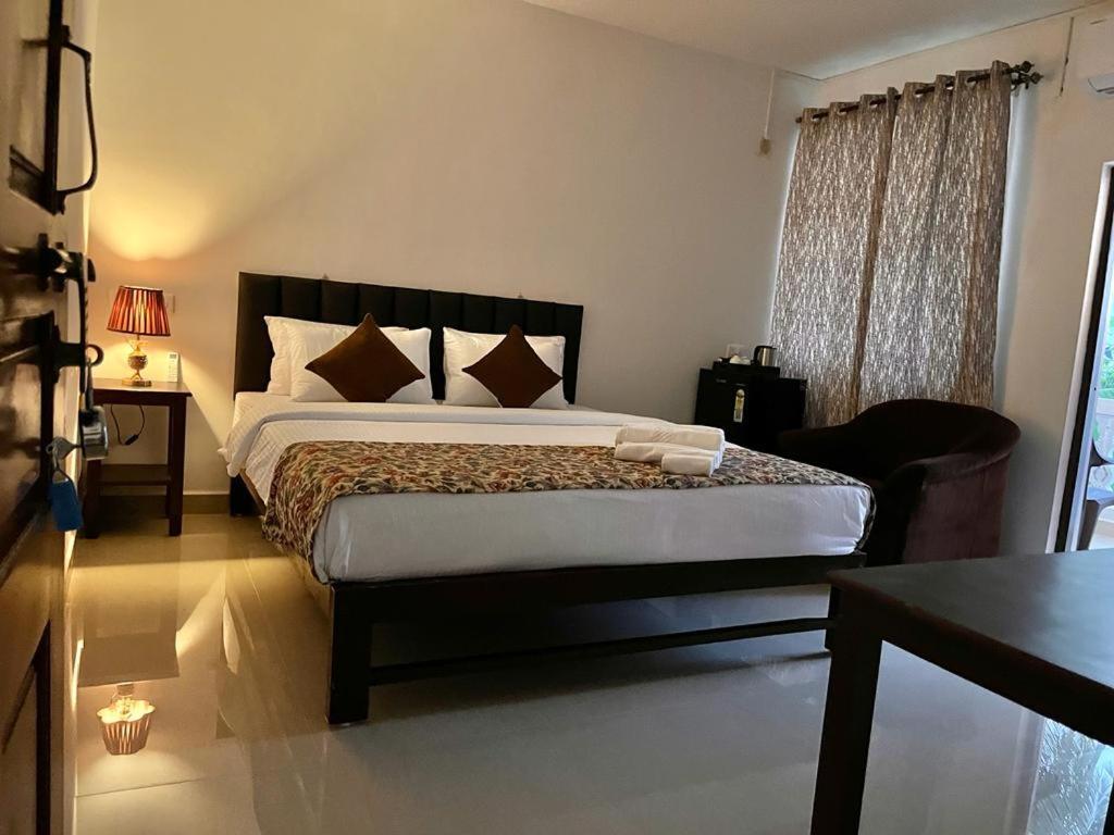 Sea 2000 Resort Canacona Buitenkant foto